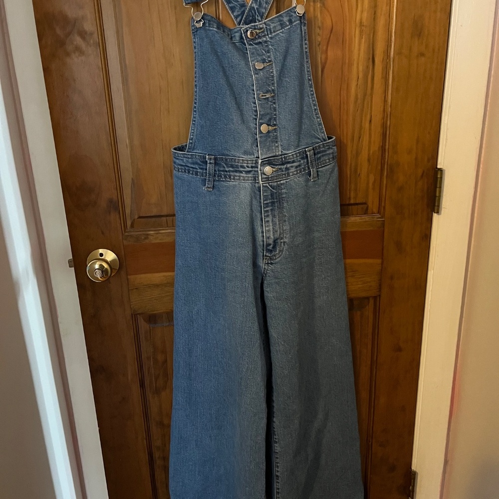 Universal Thread Overalls - Picture 3 of 4